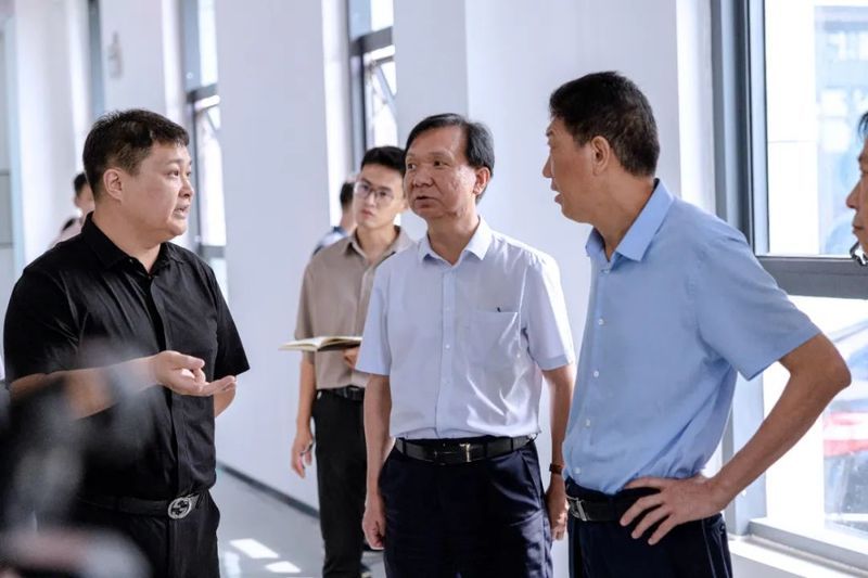 卓一簡訊丨熱烈歡迎“新鄉(xiāng)市政協(xié)”、“衛(wèi)輝政協(xié)”考察團(tuán)一行蒞臨卓一牧業(yè)考察調(diào)研！